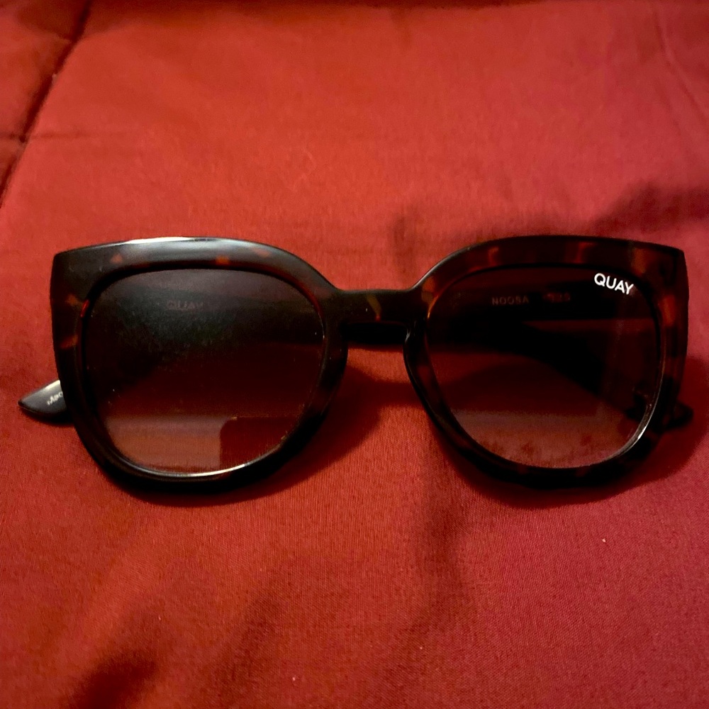 Quay glasses